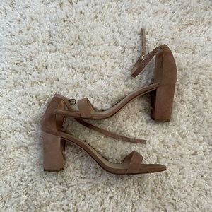 size 9 essex lane suade heels